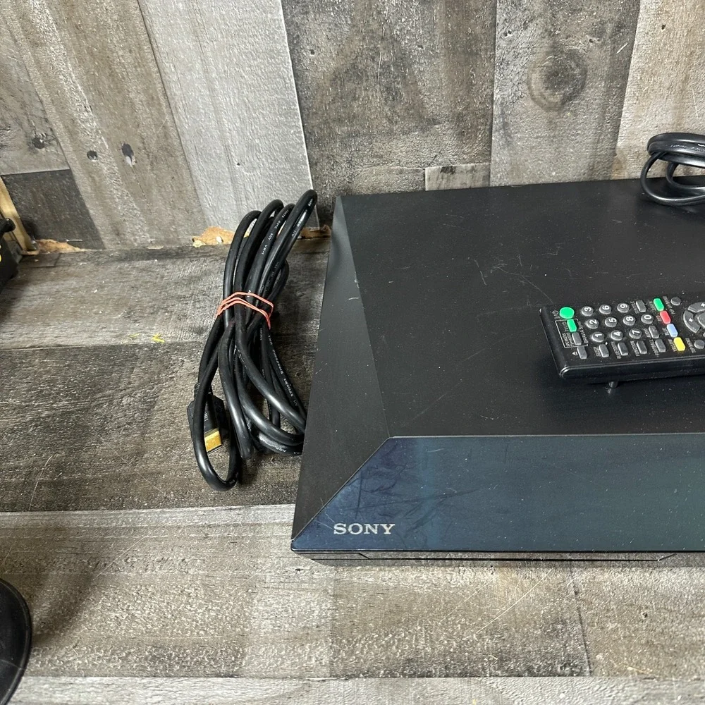 Sony Blu Ray 3D Receiver Player BDV-E2100 with Remote / Tested / Working